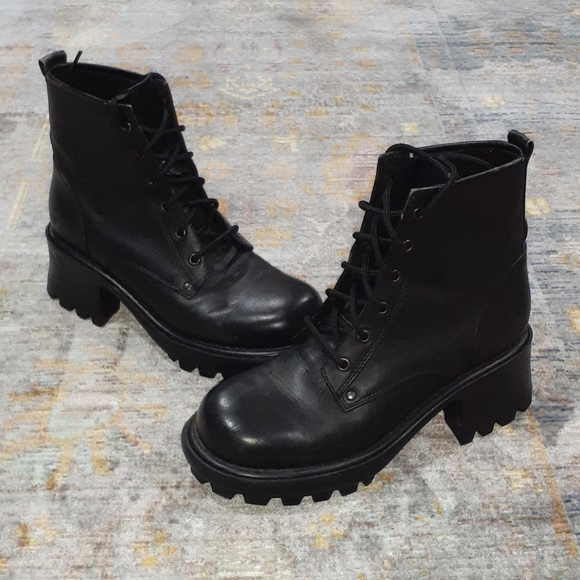 skechers combat boots